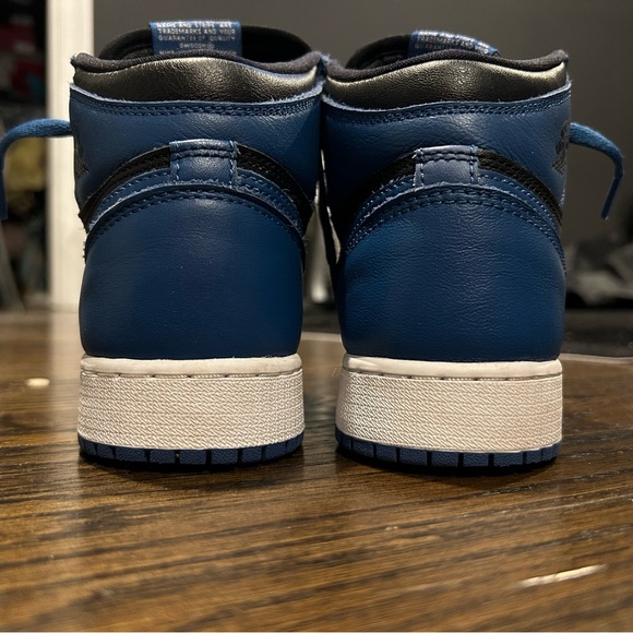 AIR JORDAN 1 RETRO HIGH OG GS ‘DARK MARINA BLUE’ SIZE US 5.5 Y - Picture 2 of 3